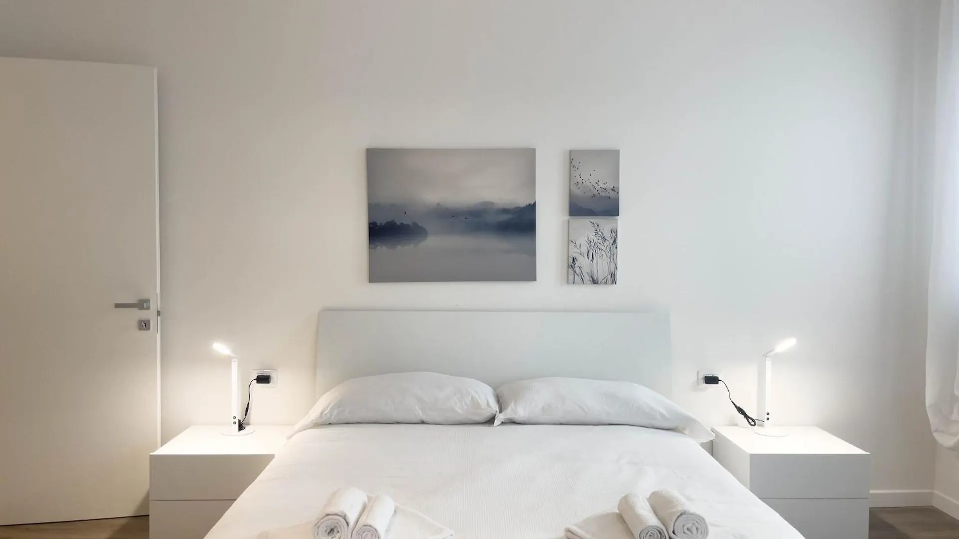 New 2024 Modern Apt 5M From Treviso Apartment Dosson