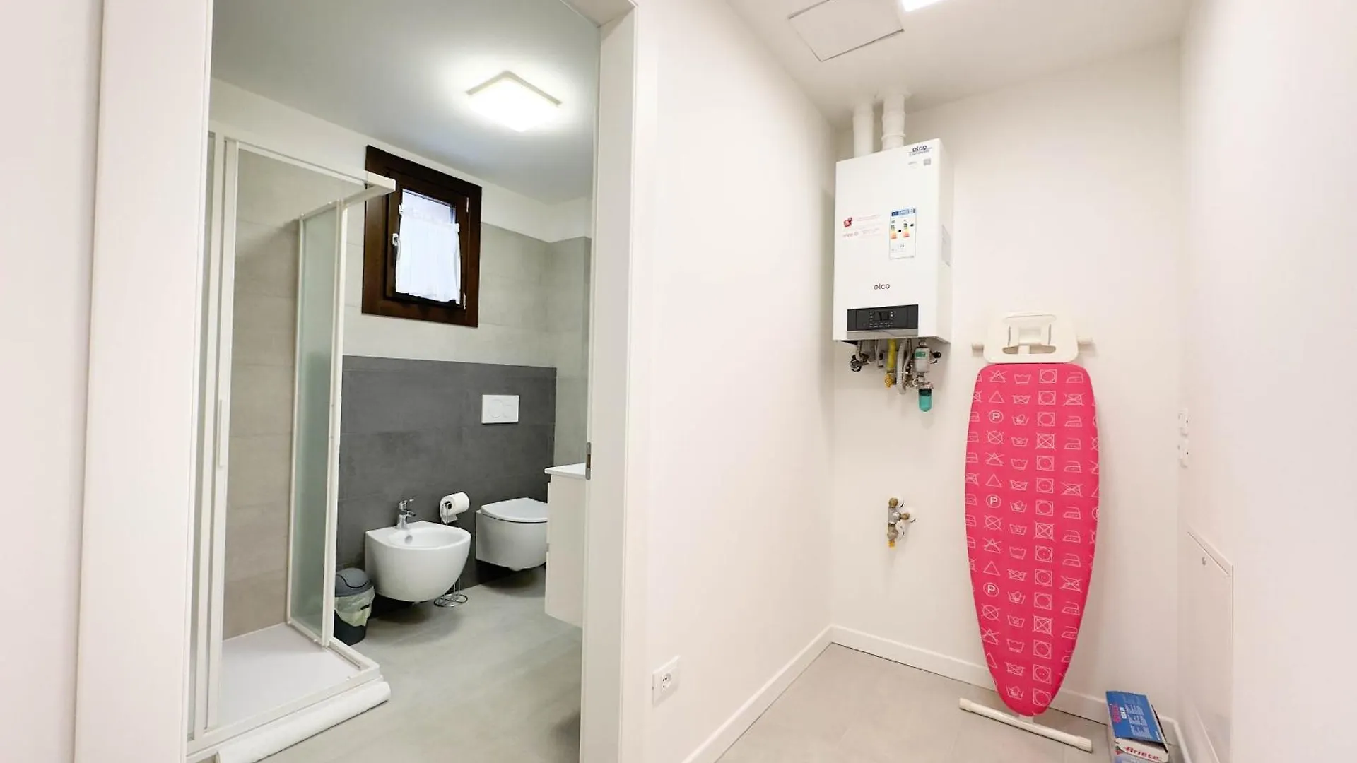 New 2024 Modern Apt 5M From Treviso Apartment Dosson 0*,  Italy