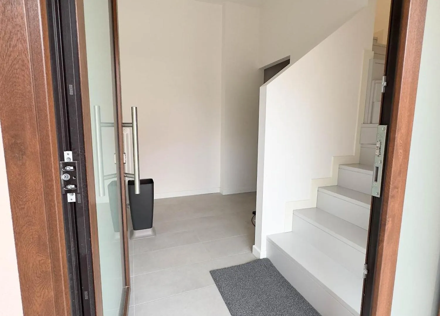 New 2024 Modern Apt 5M From Treviso Apartment Dosson